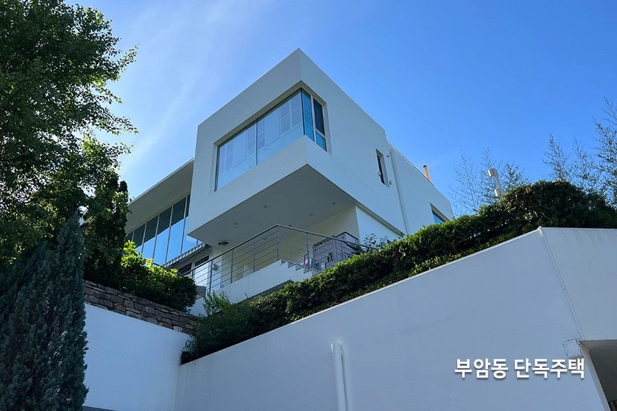 단독주택 테라스 통유리 – 열차단필름 시공 완료